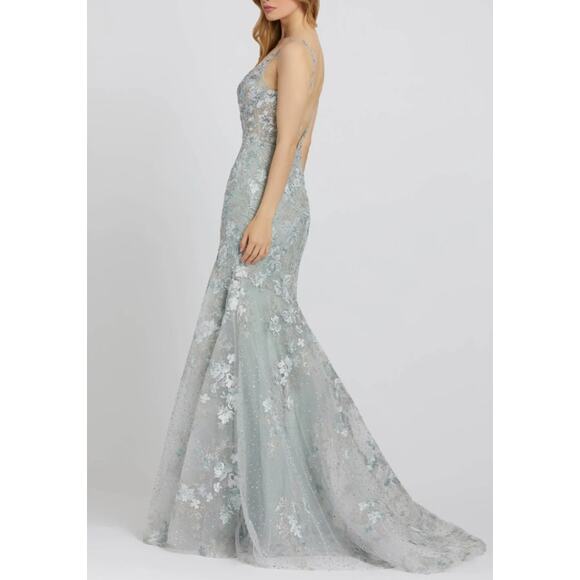 New ~ MAC DUGGAL ~ STUNNING! Embroidered Embellished Mermaid Dress Size 2 - Picture 2 of 8